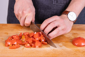 Tomaten schneiden