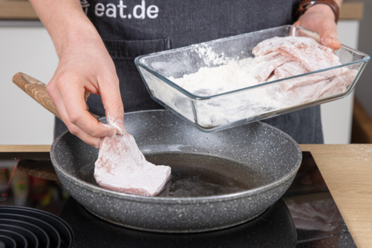 Schnitzel anbraten