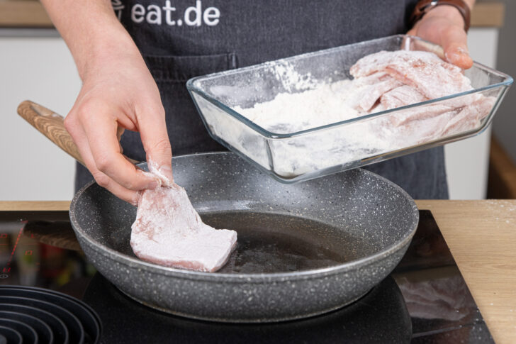Schnitzel anbraten