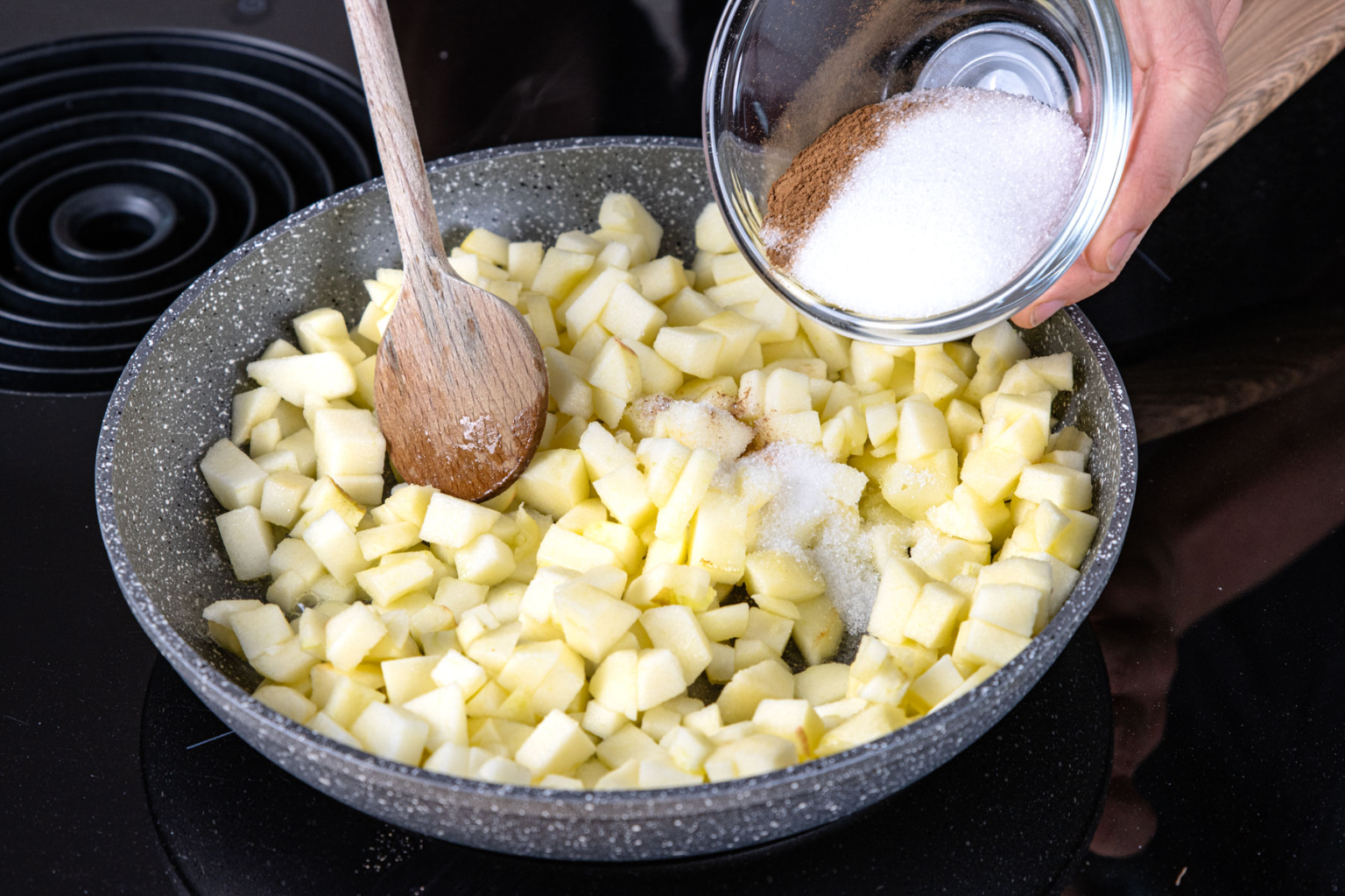 Apfeltaschen mit Blätterteig