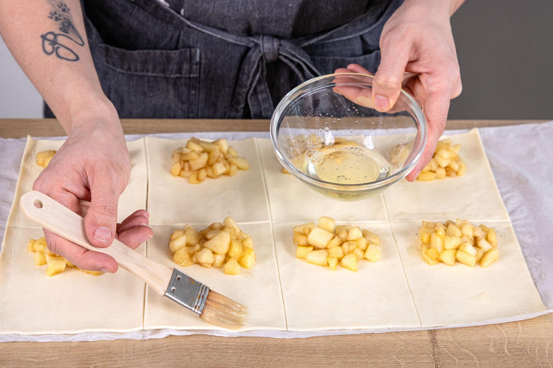 Apfeltaschen mit Blätterteig