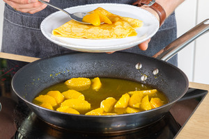 Crêpe Suzette anrichten