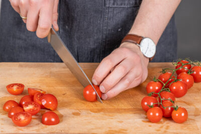 Tomaten halbieren