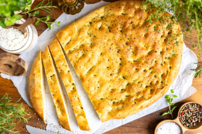 Focaccia-Brot mit Kräutern