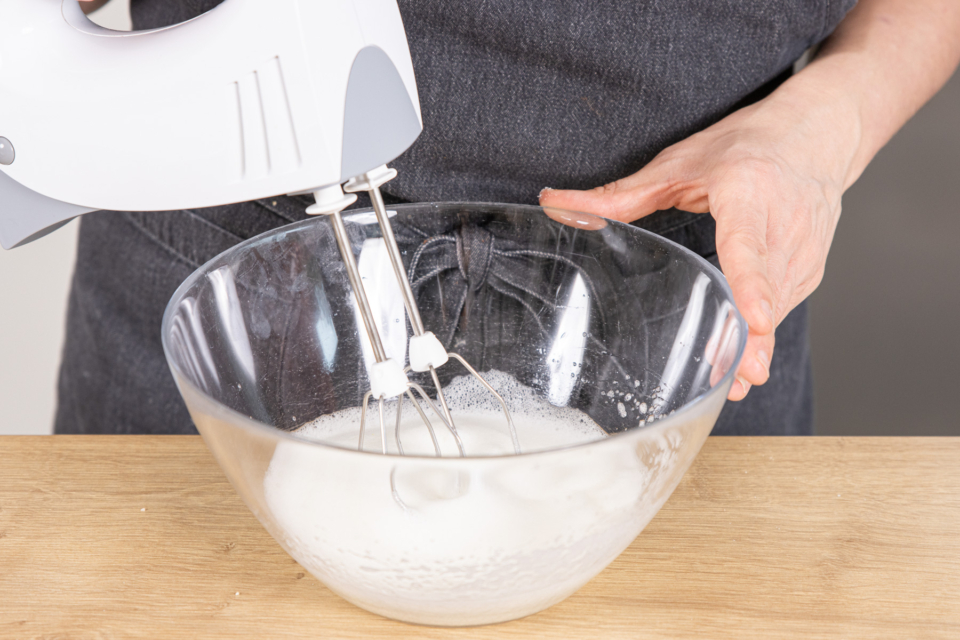 Mandelmakronen ohne Oblaten | Rezept- eat.de