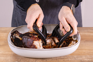 Das Fleisch auseinander rupfen
