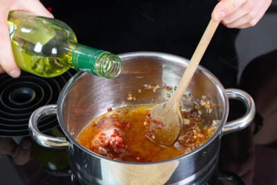 Tomatensoße zubereiten