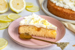 Zitronenkuchen mit Lemon-Curd-Füllung