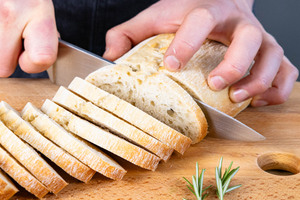 Ciabatta schneiden