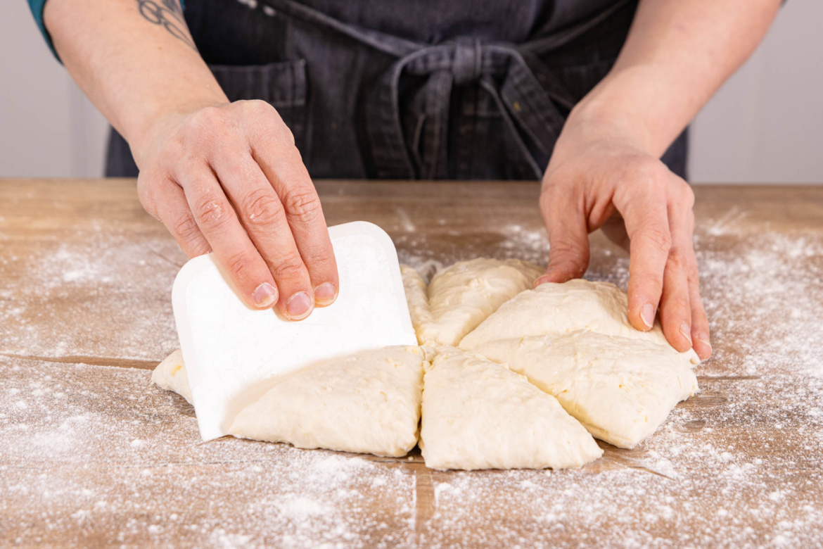Fluffige Käsebrötchen: schnell &amp; einfach | Rezept