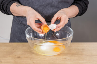 Eier dazugeben