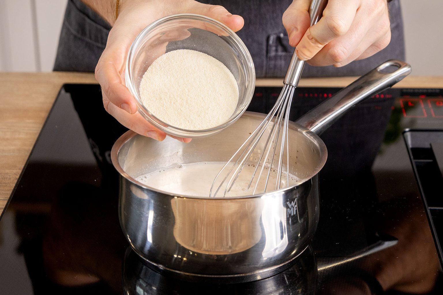 Grießbrei mit Hafermilch