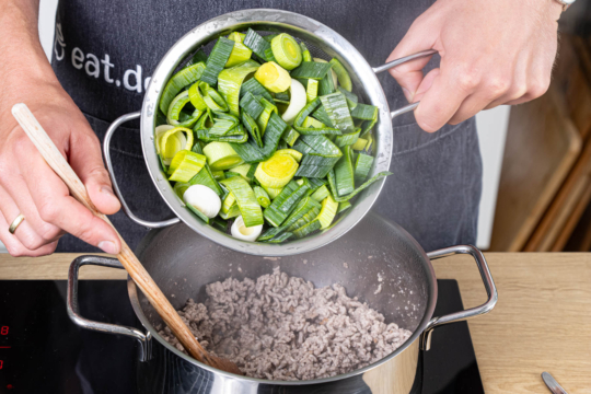 Lauchsuppe mit Hackfleisch | Rezept