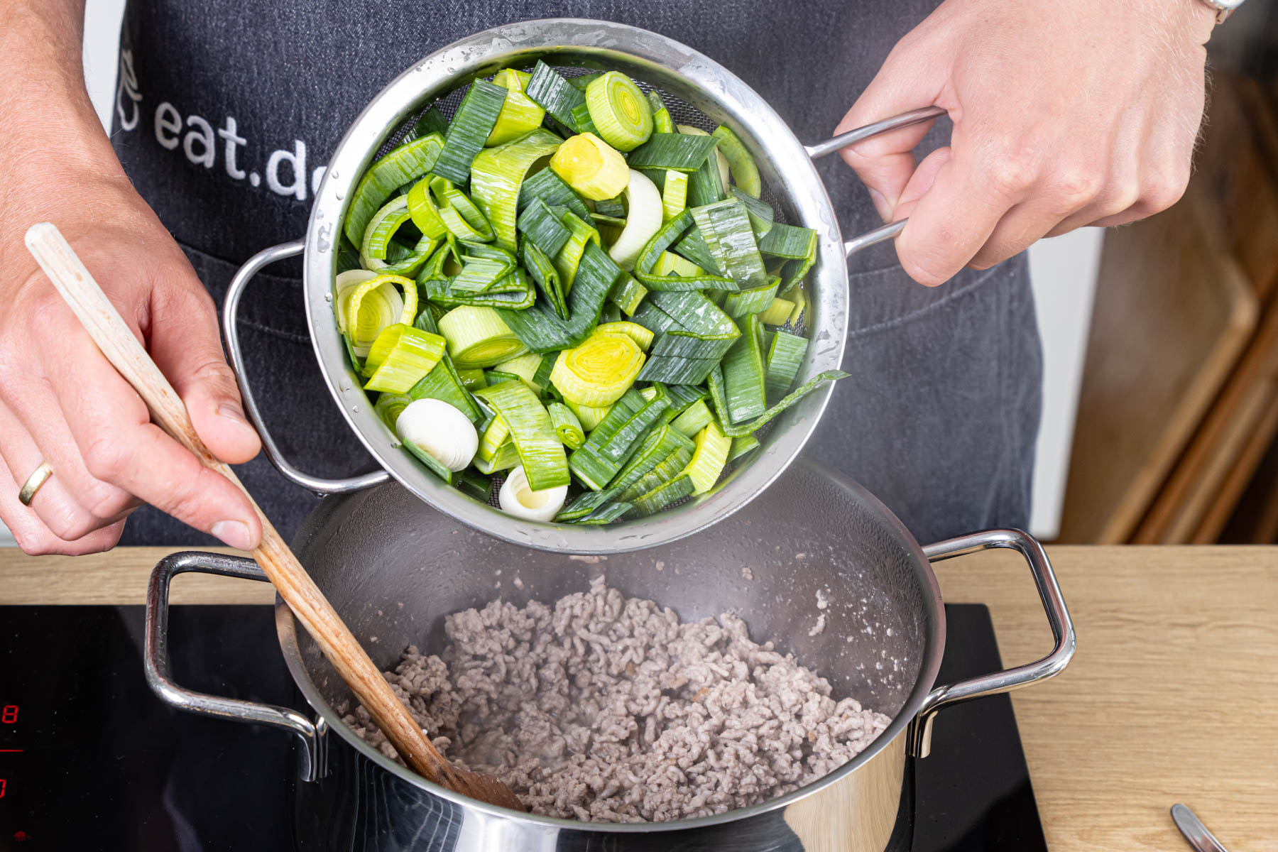 Lauchsuppe mit Hackfleisch | Rezept
