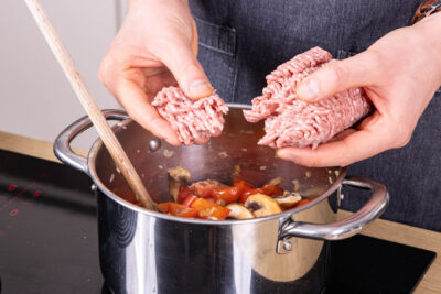 Hackfleisch dazugeben