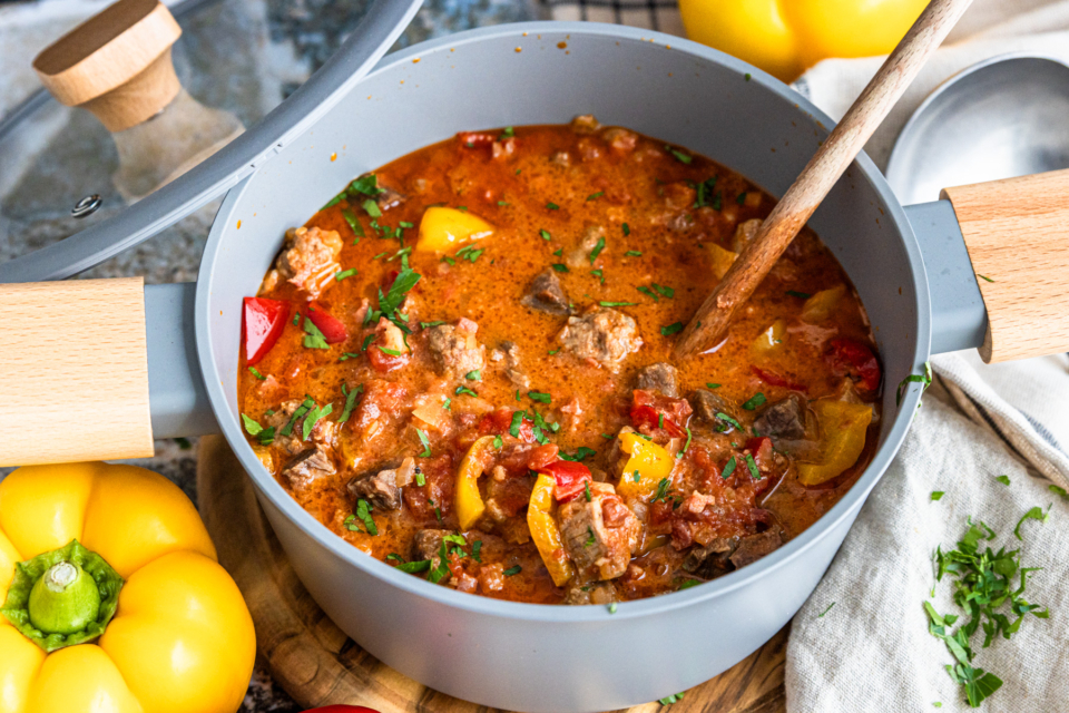 Fleischtopf: Deftige Rezepte für kalte Tage Fleischtopf: Deftige Rezepte für kalte Tage