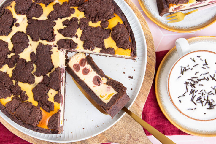 Russischer Zupfkuchen mit Kirschen
