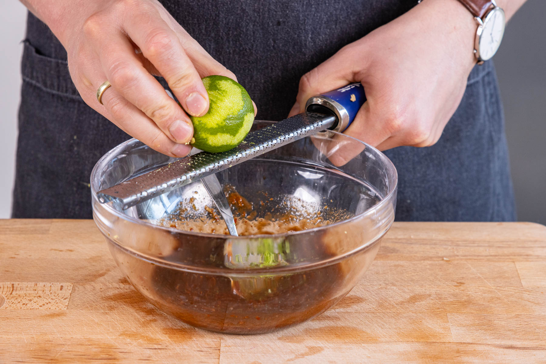 Saté-Spieße mit Erdnuss-Sauce | Thai-Rezept Saté-Spieße mit Erdnuss-Sauce | Thai-Rezept