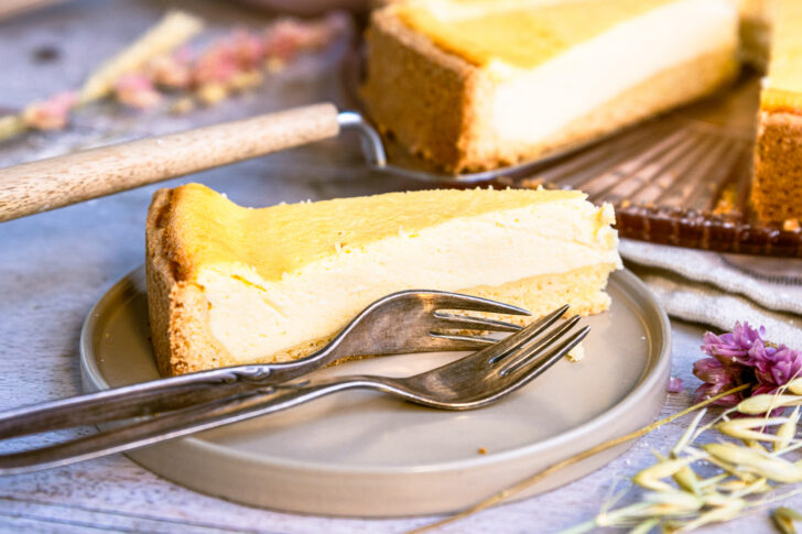 Schnelle Quarktorte mit Boden