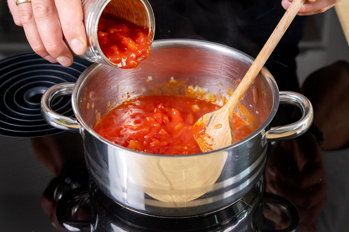 Tomaten-Sahne-Sauce wie beim Italiener | Rezept