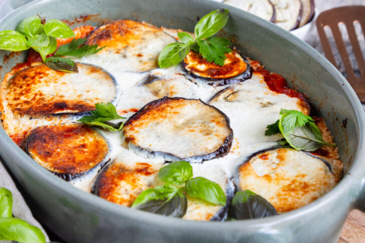 Vegetarischer Auberginenauflauf mit Ricotta