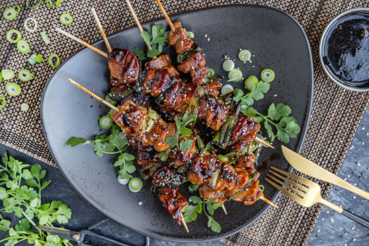 Yakitori: Japanische Hähnchenspieße
