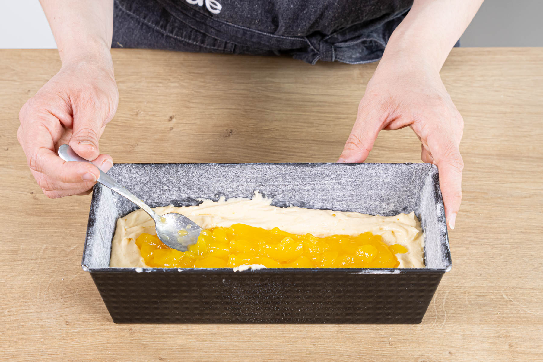 Zitronenkuchen mit Lemon Curd | Rezept