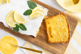 Zitronenkuchen mit Lemon Curd