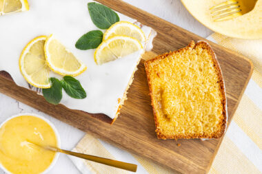 Zitronenkuchen mit Lemon Curd