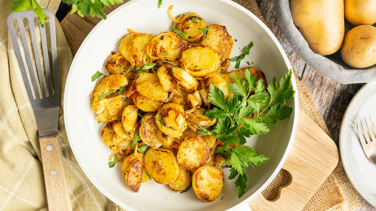 Bratkartoffeln aus gekochten Kartoffeln