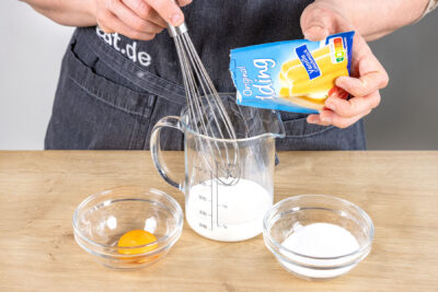 Vanillepuddingpulver anrühren