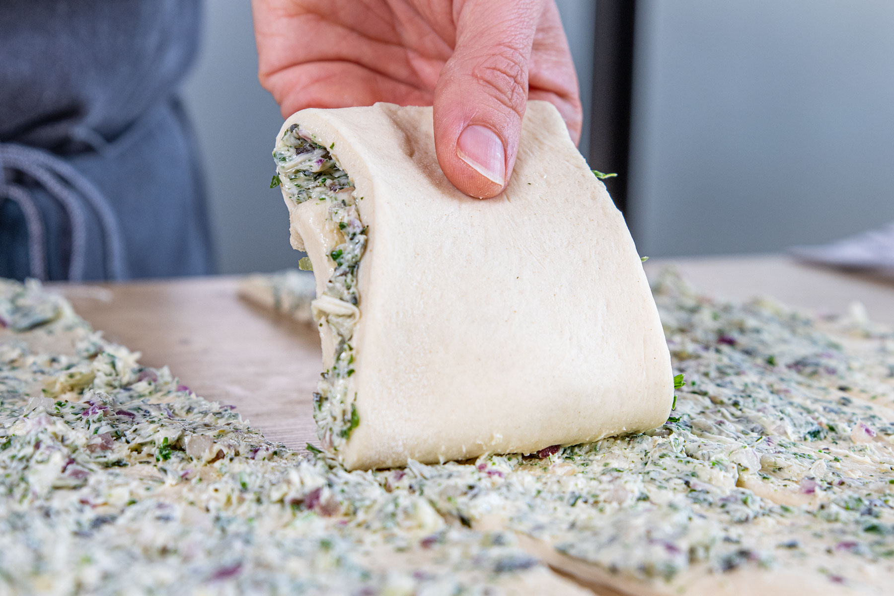 Faltenbrot mit Kräutern und Knoblauch | Rezept