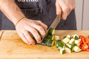 Zucchini schneiden