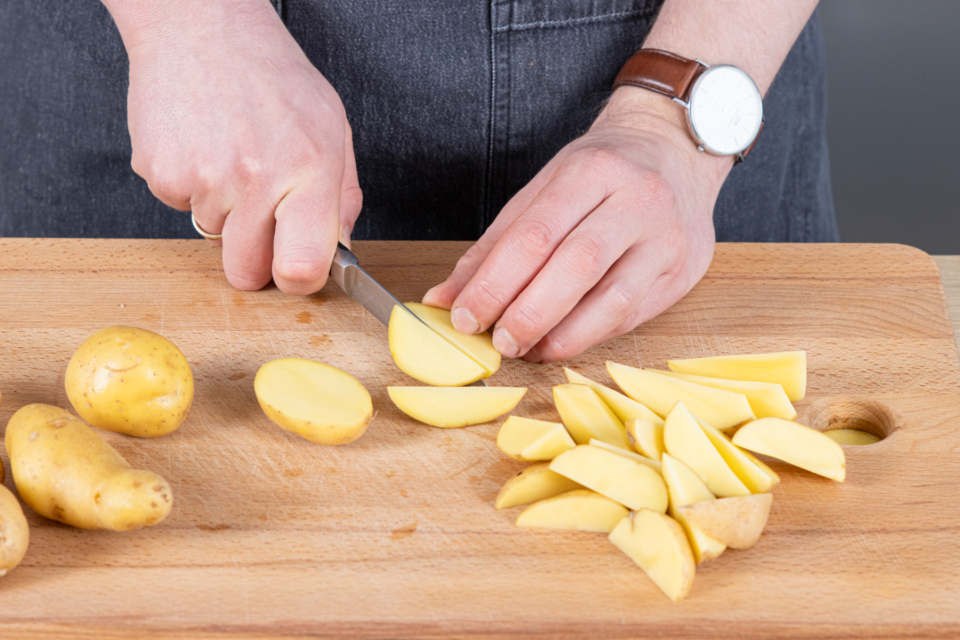 Kartoffelecken aus der Heißluftfritteuse Rezept eat.de