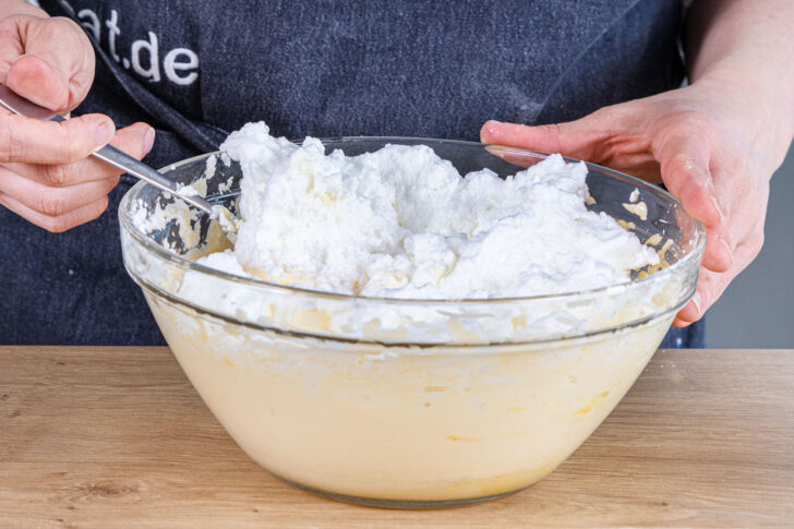 Eischnee unterheben