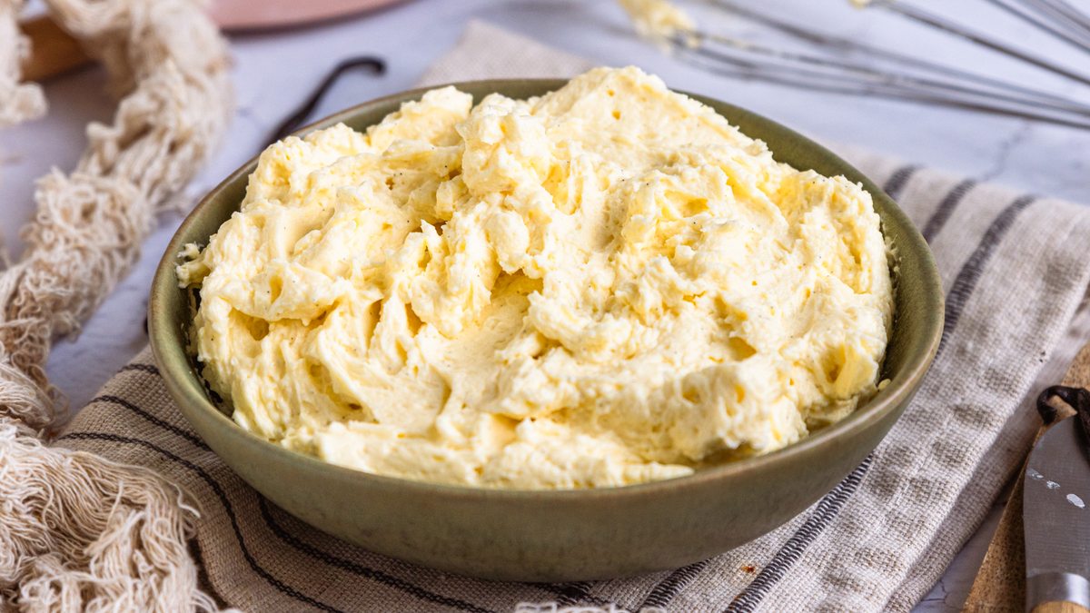 Leichte Buttercreme | Rezept- eat.de