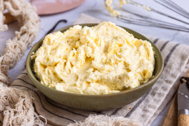 Leichte Buttercreme