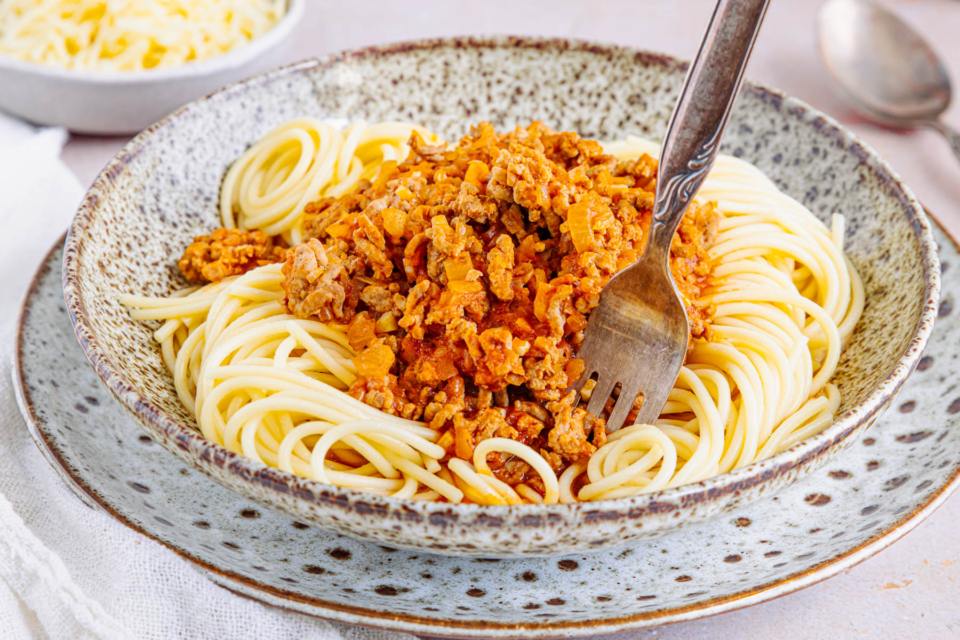Omas Hackfleischsoße | Rezept - eat.de