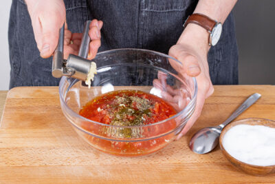 Tomatensauce zubereiten