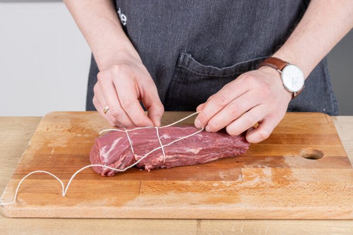 Fleisch zusammen binden