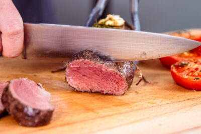Rinderfilet aufschneiden