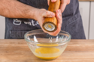 Salatdressing für grünen Salat würzen