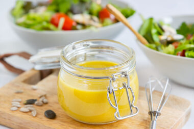 Salatdressing für grünen Salat