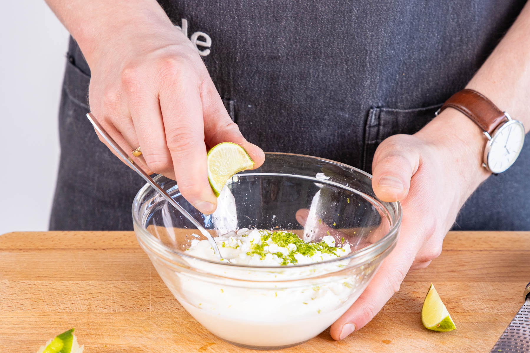 Schnelles Joghurt-Mango-Dessert im Glas | Rezept