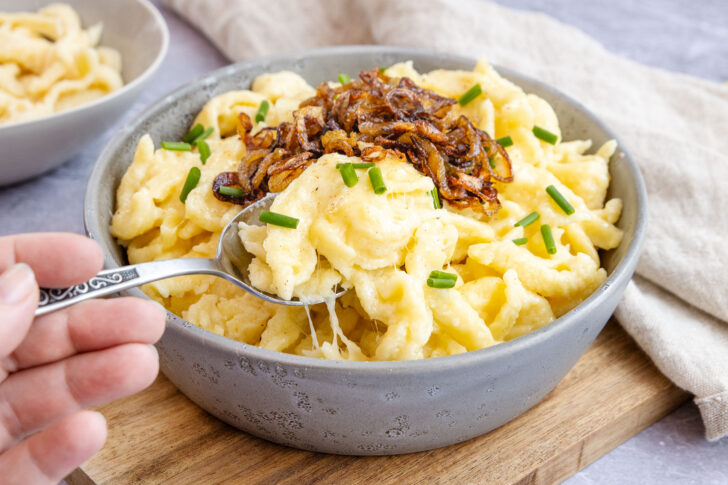Schwäbische Käsespätzle