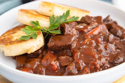 Schwarzbiergulasch