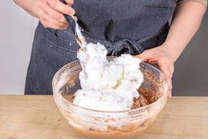 Eischnee unterheben