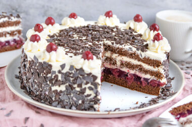 Klassische Schwarzwälder Kirschtorte