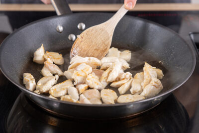 Hähnchen anbraten