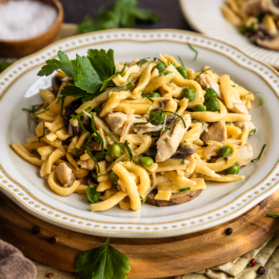 Spätzlepfanne mit Hähnchen